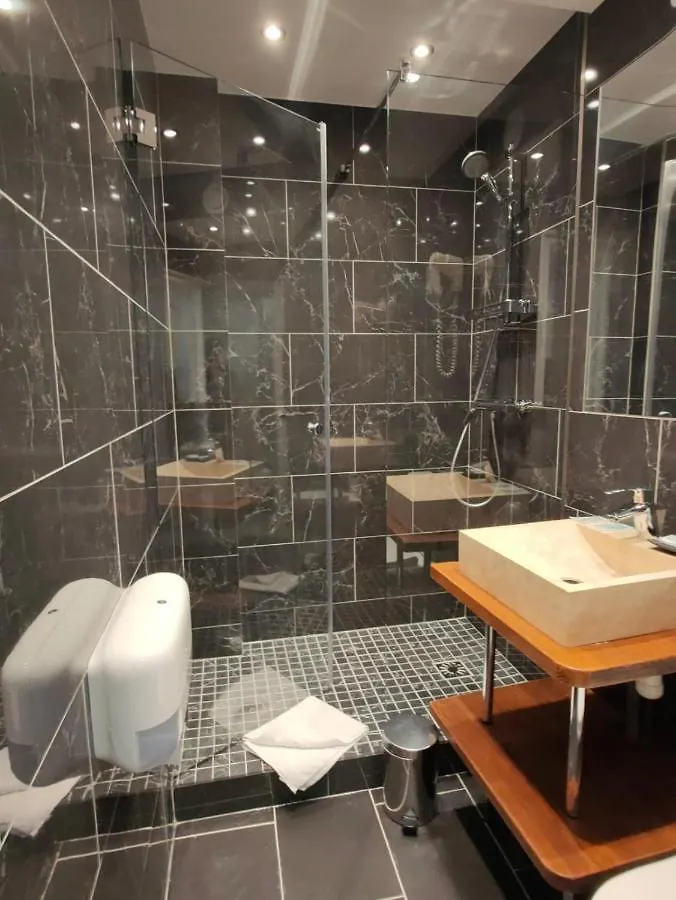 Hotel Modern Est