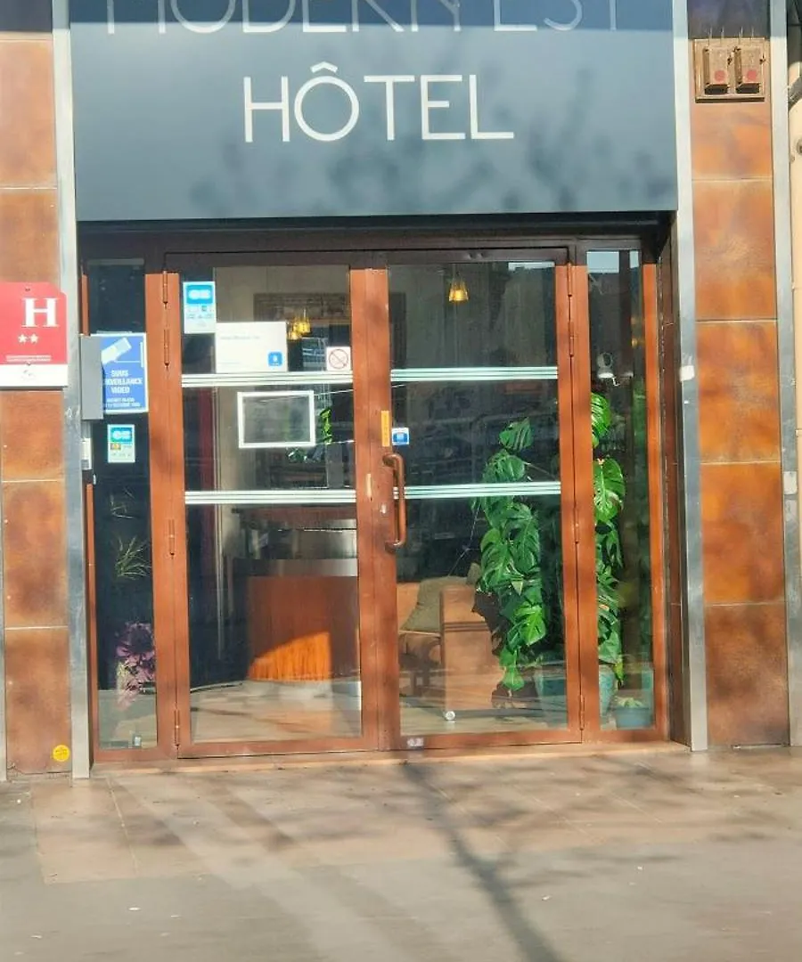 Modern Est Paříž